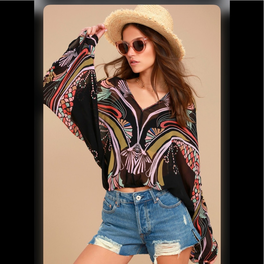 Free People Beneath the Sea Top